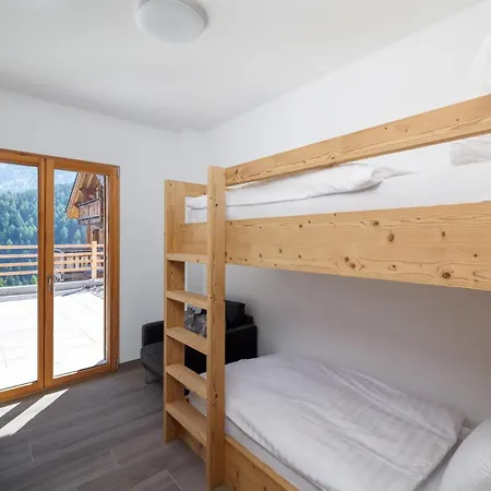 Bella New Alpine 8 Guests *