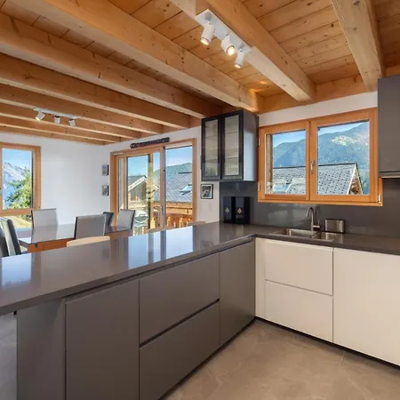 Bella New Alpine 8 Guests Riddes