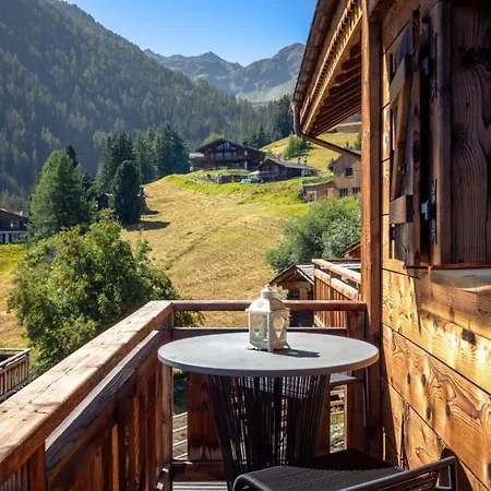 Bella New Alpine 8 Guests Chalet